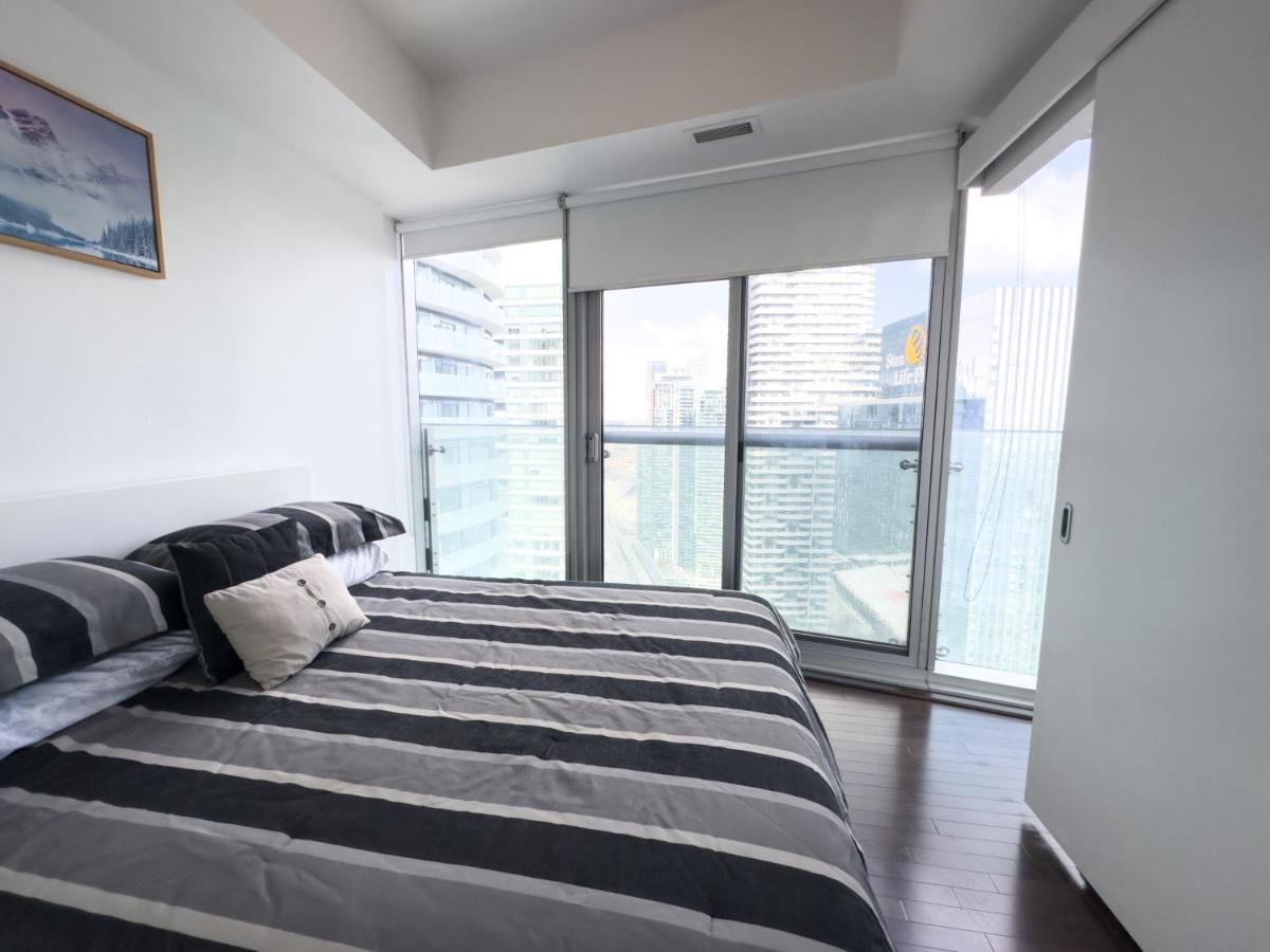 تورونتو Luxury 2 Bedrooms With Lakeview Cn Tower Entertainment District Rogers Centre المظهر الخارجي الصورة