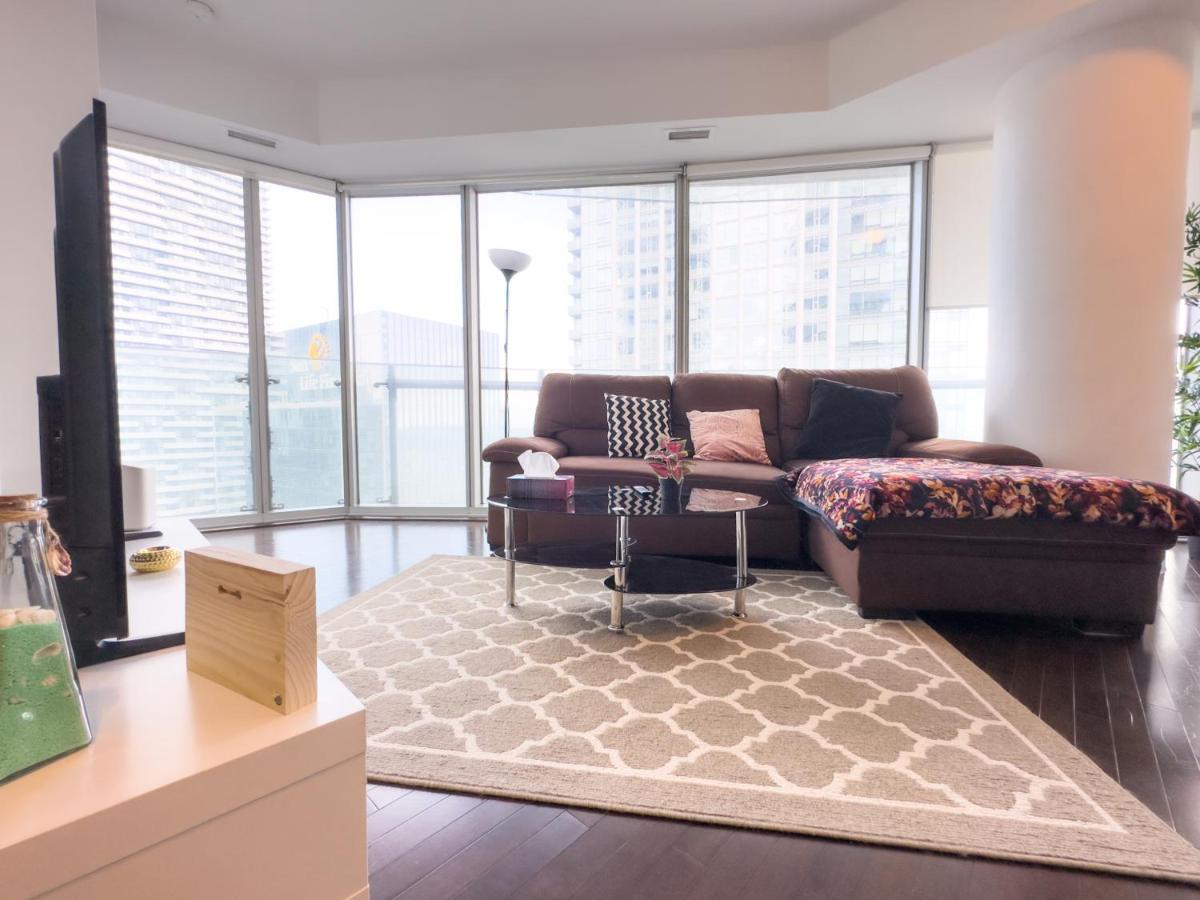 تورونتو Luxury 2 Bedrooms With Lakeview Cn Tower Entertainment District Rogers Centre المظهر الخارجي الصورة