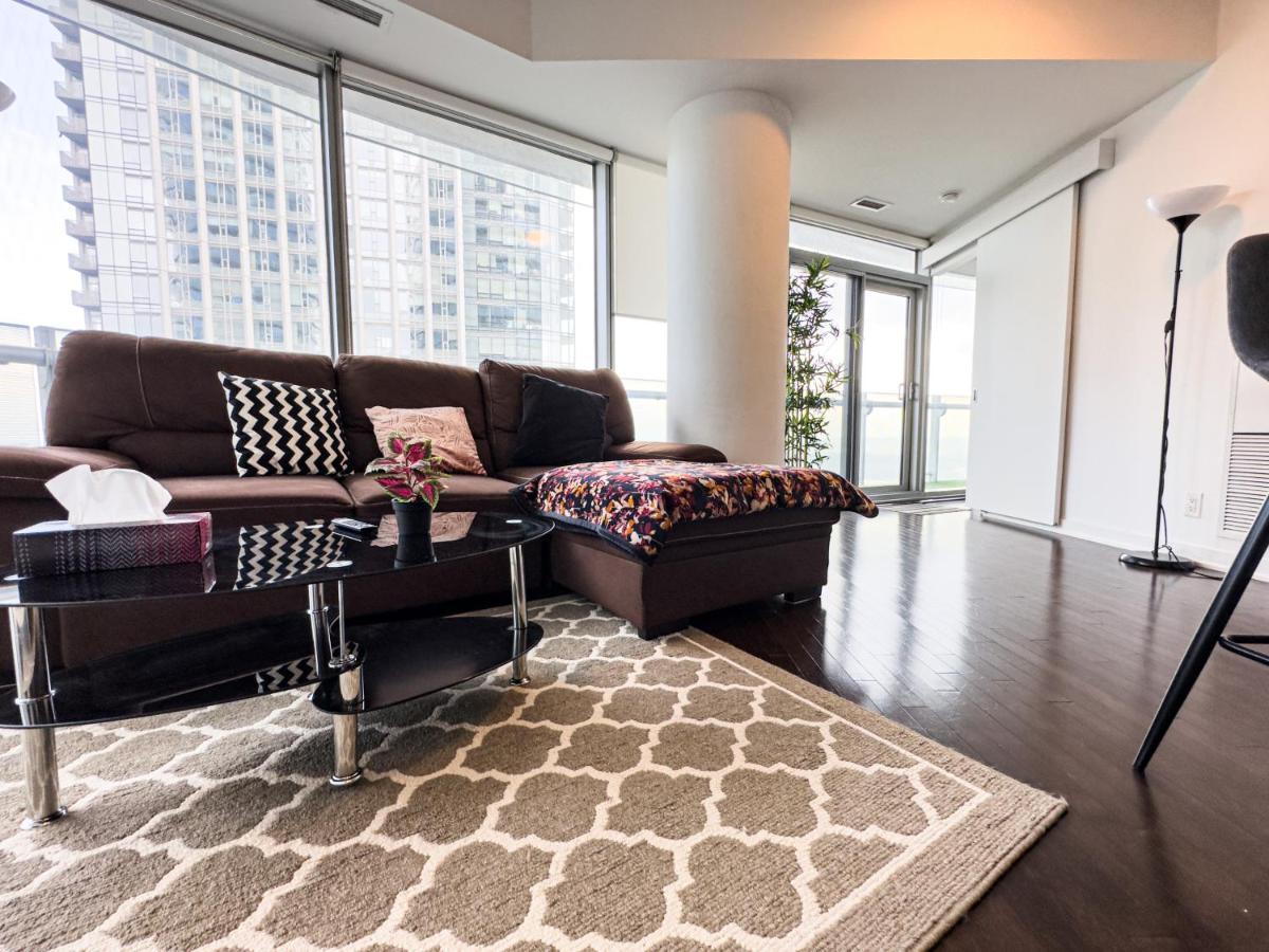 تورونتو Luxury 2 Bedrooms With Lakeview Cn Tower Entertainment District Rogers Centre المظهر الخارجي الصورة
